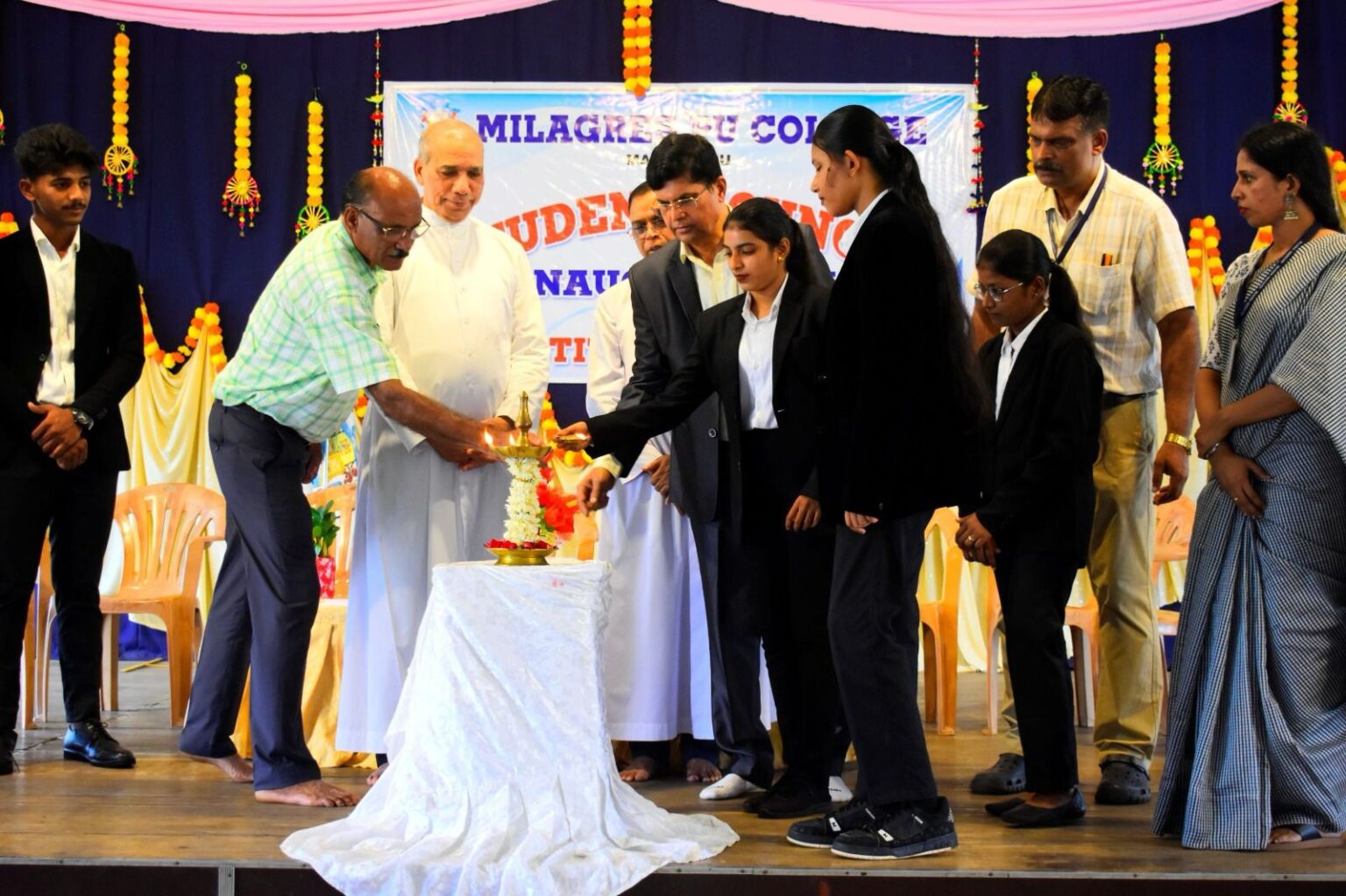 ಮಿಲಾಗ್ರಿಸ್ ಪದವಿ ಪೂರ್ವ ಕಾಲೇಜು: ವಿದ್ಯಾರ್ಥಿ ಸಂಘದ ಉದ್ಘಾಟನೆ