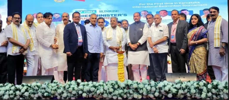 ಮಂಗಳೂರು: ನ್ಯೂ ಉರ್ವ ಒಳಾಂಗಣ ಕ್ರೀಡಾಂಗಣದಲ್ಲಿ ಮುಖ್ಯಮಂತ್ರಿಗಳ ಮಂಗಳೂರು ಇಂಡಿಯಾ ಇಂಟರ್ನ್ಯಾಷನಲ್ ಚಾಲೆಂಜ್ 2025’ ಪಂದ್ಯಾವಳಿ ಉದ್ಘಾಟಿನೆ