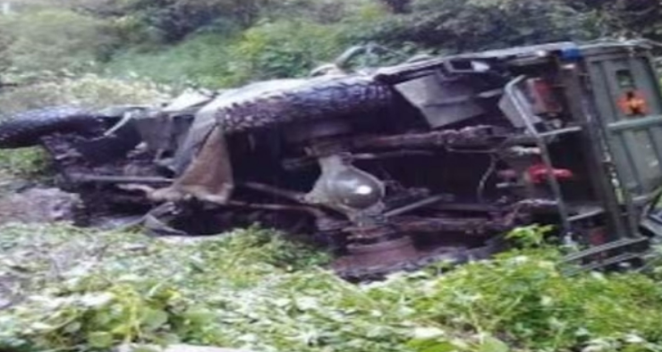 ಶ್ರೀನಗರ : ಸೇನಾ ವಾಹನ ಸ್ಕಿಡ್ ಆಗಿ 200 ಅಡಿ ಆಳದ ಕಮರಿಗೆ ಉರುಳಿ ಬಿದ್ದು10 ಮಂದಿ ಸಾವು