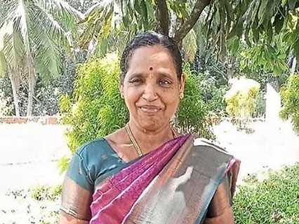 ಸುಳ್ಯ : ಕುಣಿತ ಭಜನೆ ಮಾಡುತ್ತಿದ್ದ ವೇಳೆ ಕುಸಿದು ಬಿದ್ದು ಮಹಿಳೆ ಸಾವು