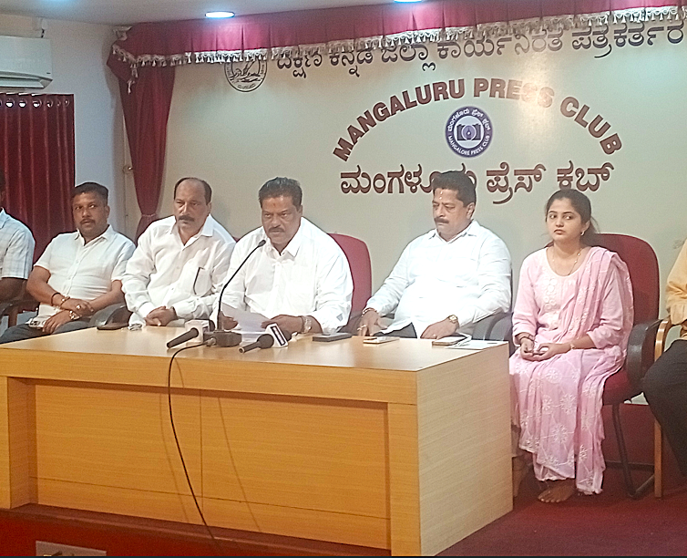 ನ.08 : ಮಂಗಳೂರಿನಲ್ಲಿ ಐವನ್ ಡಿ’ಸೋಜ ನೇತೃತ್ವದಲ್ಲಿ 12ನೇ ವರ್ಷದ ಭಾವೈಕ್ಯತೆಯ ದೀಪಾವಳಿ ಸಂಭ್ರಮ